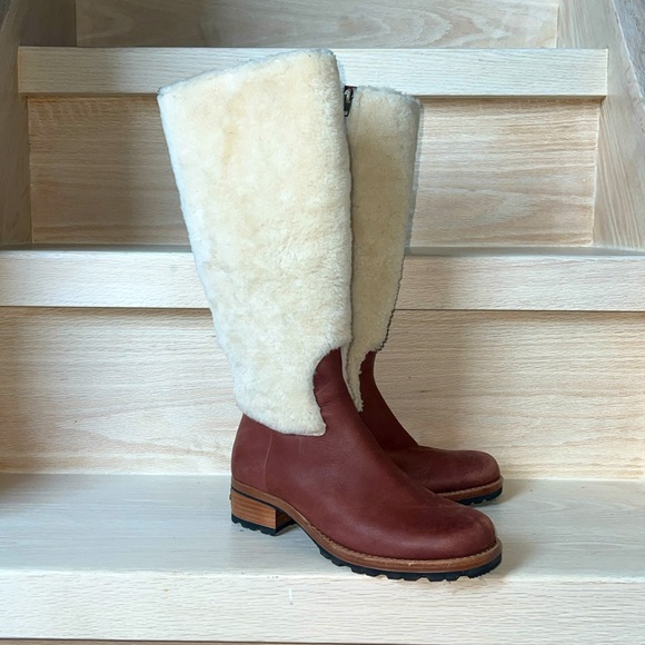 UGG knee-high boots, leather & shearling - Picture 1 of 4